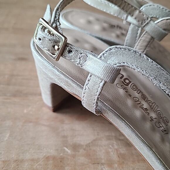 Walking Cradles Leandra Gold Spark Leather Strap Heels Sandals Comfort Size 6 M - Picture 2 of 6